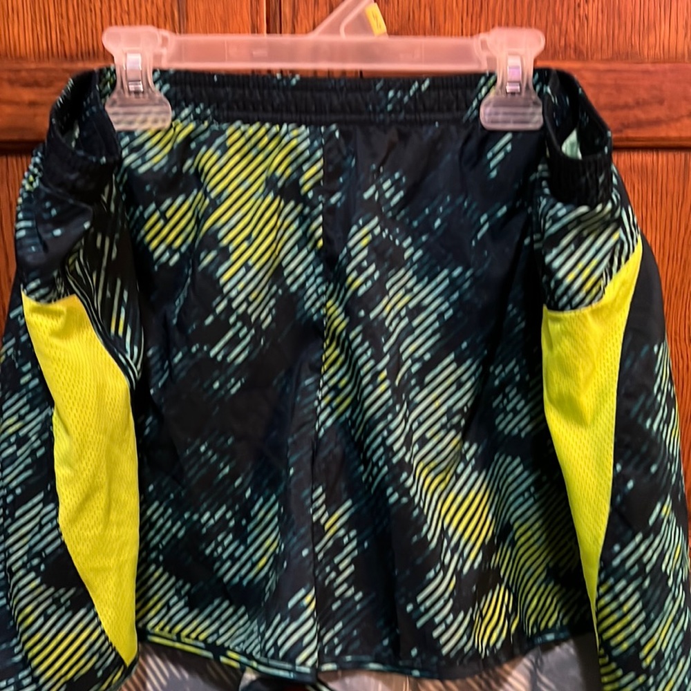 Old Navy Women’s active running shorts